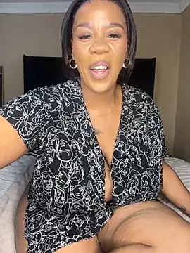 THICKBUNNYCHICKxxx online show from November 4, 7:46 pm