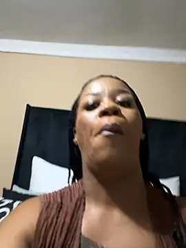 Snapshot of THICKBUNNYCHICKxxx chatting on February 22, 7:23 pm THICKBUNNYCHICKxxx online show from February 22, 7:23 pm