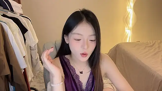 Snapshot of Robin-o3 chatting on November 26, 4:19 pm Robin-o3 online show from November 26, 4:19 pm