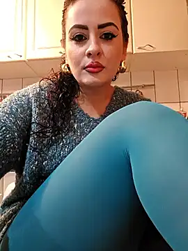 Snapshot of ShineBright88 chatting on February 2, 8:40 pm ShineBright88 online show from February 2, 8:40 pm