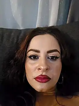 Snapshot of ShineBright88 chatting on February 13, 8:38 pm ShineBright88 online show from February 13, 8:38 pm