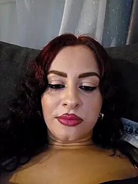 Snapshot of ShineBright88 chatting on February 21, 8:32 pm ShineBright88 online show from February 21, 8:32 pm