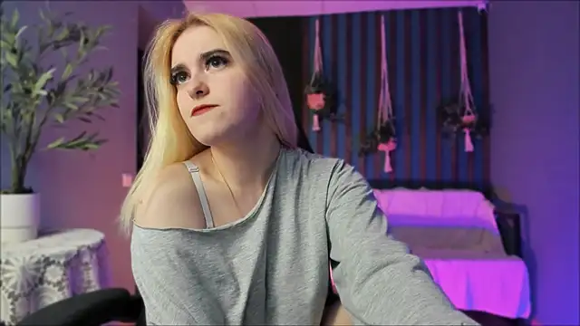 Stef Nicks online show from March 13, 9:05 am