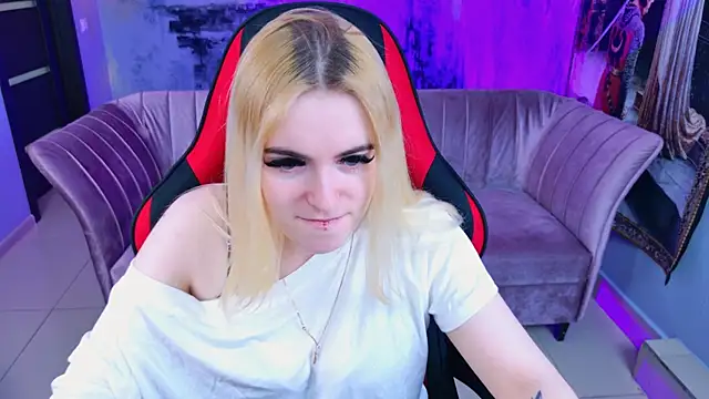 Stef Nicks online show from April 5, 9:06 am