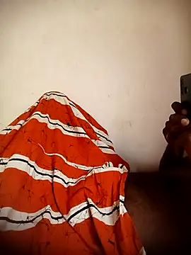 Snapshot of Dhanu9712 chatting on November 9, 4:11 am Dhanu9712 online show from November 9, 4:11 am