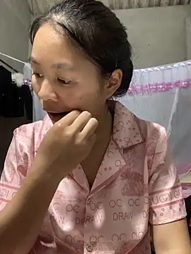 Snapshot of NhuFox chatting on September 17, 1:13 pm NhuFox online show from September 17, 1:13 pm