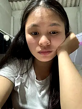 Snapshot of NhuFox chatting on October 10, 1:43 pm NhuFox online show from October 10, 1:43 pm