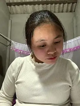 NhuFox online show from December 20, 1:07 pm