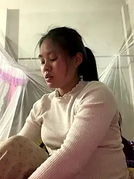 NhuFox online show from January 11, 1:05 pm