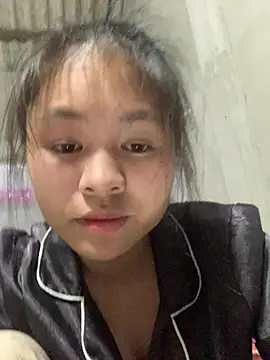 NhuFox online show from March 1, 1:46 pm