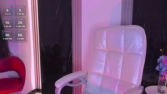 Sussyrosse  online show from March 4, 12:33 pm