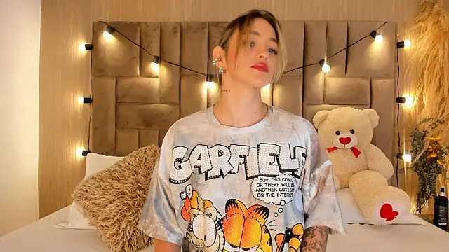 ClaradelMar online show from February 8, 9:23 am