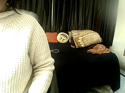 Anaconda-Mall online show from December 17, 4:02 pm