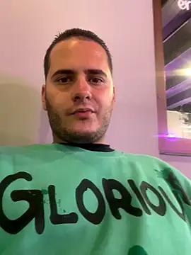 Snapshot of Pablo_EscobarGomez chatting on December 17, 11:33 pm Pablo EscobarGomez online show from December 17, 11:33 pm