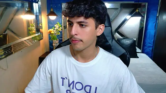 Alan Del Reyx online show from February 18, 1:45 am