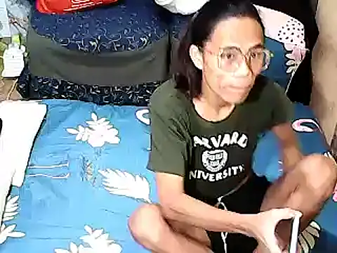 xxhottinybabe online show from November 6, 4:08 pm