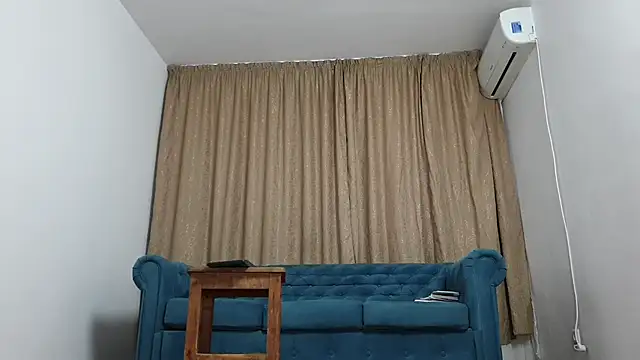 Snapshot of BLOND_GOD chatting on October 1, 3:51 pm BLOND GOD online show from October 1, 3:51 pm