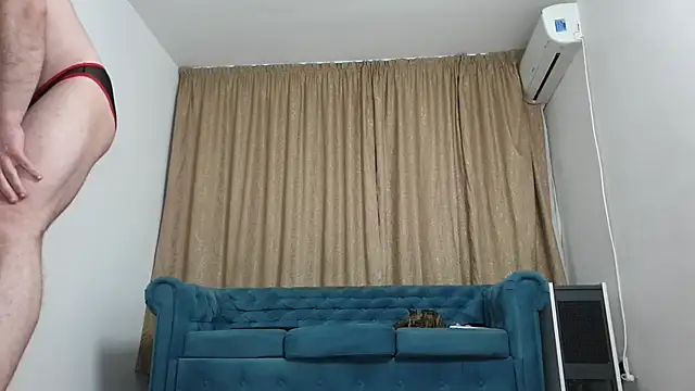 BLOND GOD online show from April 3, 3:37 am