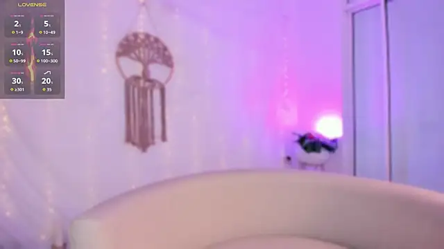 Snapshot of amila_hagda chatting on September 28, 5:02 am amila hagda online show from September 28, 5:02 am