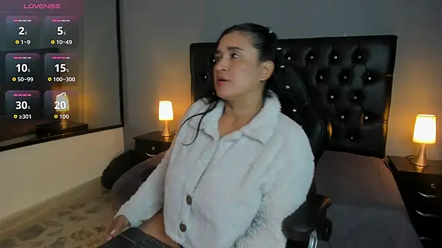 Snapshot of amanda_noir chatting on September 11, 3:06 am amanda noir online show from September 11, 3:06 am