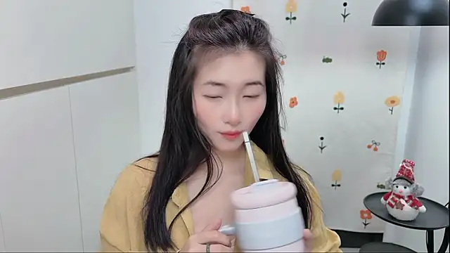 Rosalind xixi online show from May 10, 3:12 am