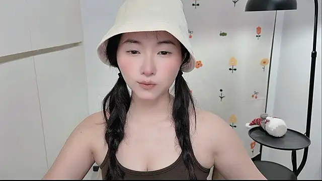 Rosalind xixi online show from May 26, 1:40 pm
