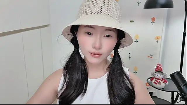 Rosalind xixi online show from May 30, 2:03 pm