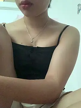 Nguyenha11 online show from July 10, 2:05 am