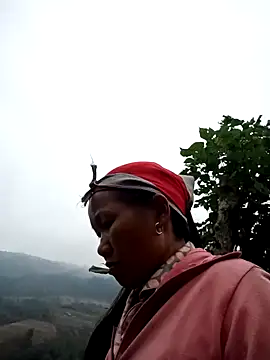 Snapshot of TinTin321 chatting on December 17, 3:12 am TinTin321 online show from December 17, 3:12 am