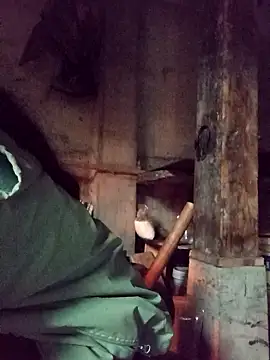 Snapshot of TinTin321 chatting on January 15, 5:34 am TinTin321 online show from January 15, 5:34 am