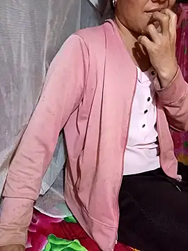 Snapshot of TinTin321 chatting on March 10, 12:54 pm TinTin321 online show from March 10, 12:54 pm