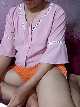 Snapshot of TinTin321 chatting on March 23, 1:15 pm TinTin321 online show from March 23, 1:15 pm