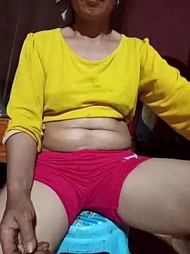 Snapshot of TinTin321 chatting on March 27, 11:32 am TinTin321 online show from March 27, 11:32 am