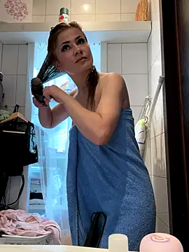 IsabellaEtha online show from October 1, 9:59 am