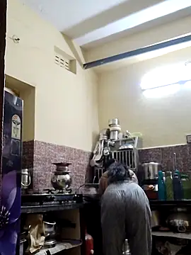 yelmaji91 online show from December 16, 5:45 am