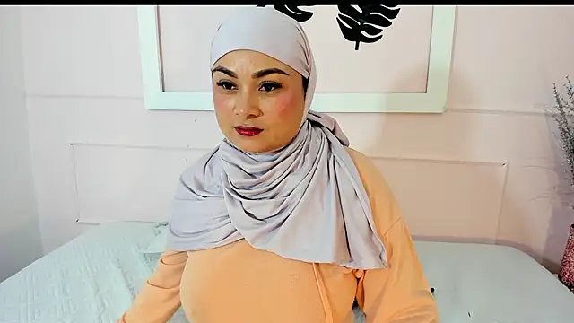 azaharaaa  online show from September 23, 11:35 am