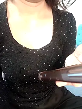 Snapshot of Linh_linh01 chatting on November 21, 8:51 pm Linh linh01 online show from November 21, 8:51 pm