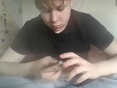 Snapshot of TomasCramp chatting on March 19, 3:27 pm TomasCramp online show from March 19, 3:27 pm