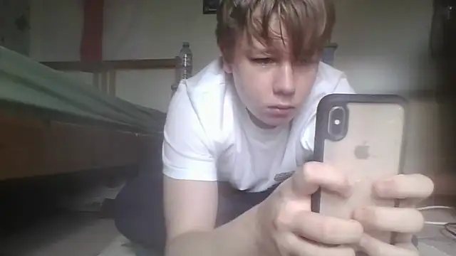 Snapshot of TomasCramp chatting on April 14, 1:39 pm TomasCramp online show from April 14, 1:39 pm