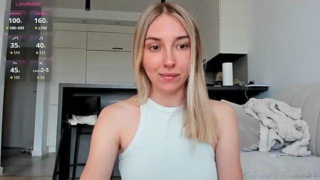 Snapshot of Sunny_Rina_ chatting on June 16, 8:06 am Sunny Rina online show from June 16, 8:06 am