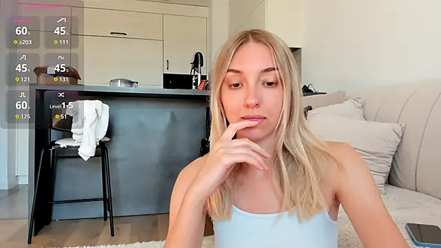 Snapshot of Sunny_Rina_ chatting on July 18, 7:01 am Sunny Rina online show from July 18, 7:01 am