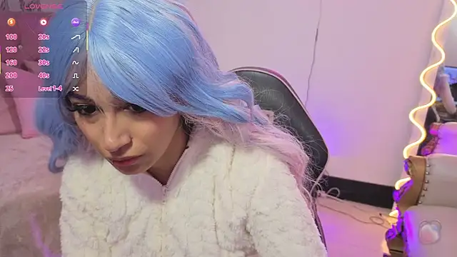 HANNI TAY online show from January 8, 11:45 am