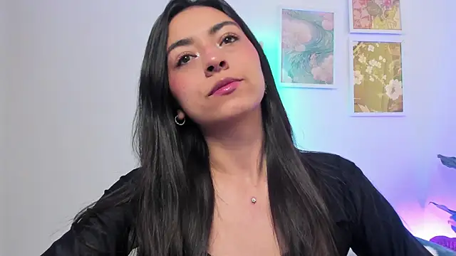 canelleGarces online show from November 30, 4:22 pm