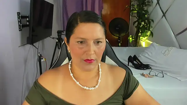 KikaDuque online show from November 24, 7:24 pm