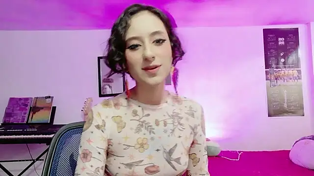 Snapshot of atenea_dragon__ chatting on January 11, 8:25 pm atenea dragon online show from January 11, 8:25 pm