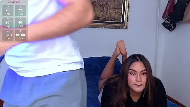 Snapshot of laurale_phillipe chatting on February 25, 5:55 pm laurale phillipe online show from February 25, 5:55 pm