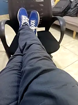 Hugopingonasa2024 online show from February 11, 9:20 pm