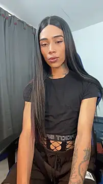 Snapshot of Sweet-Cris chatting on February 5, 5:39 pm Sweet-Cris online show from February 5, 5:39 pm