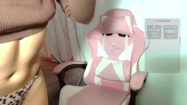 Snapshot of shopiaa_m2 chatting on February 27, 6:46 am shopiaa m2 online show from February 27, 6:46 am