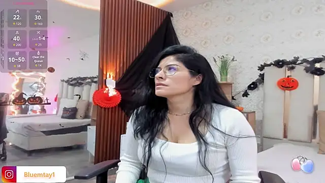 BLUE TAY1 online show from October 22, 12:05 pm